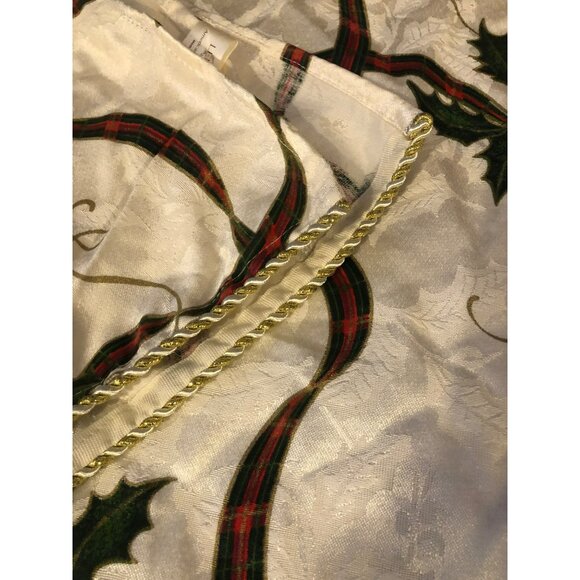 Lenox Christmas Tree Skirt With Holly & Ribbon Design - Picture 4 of 5
